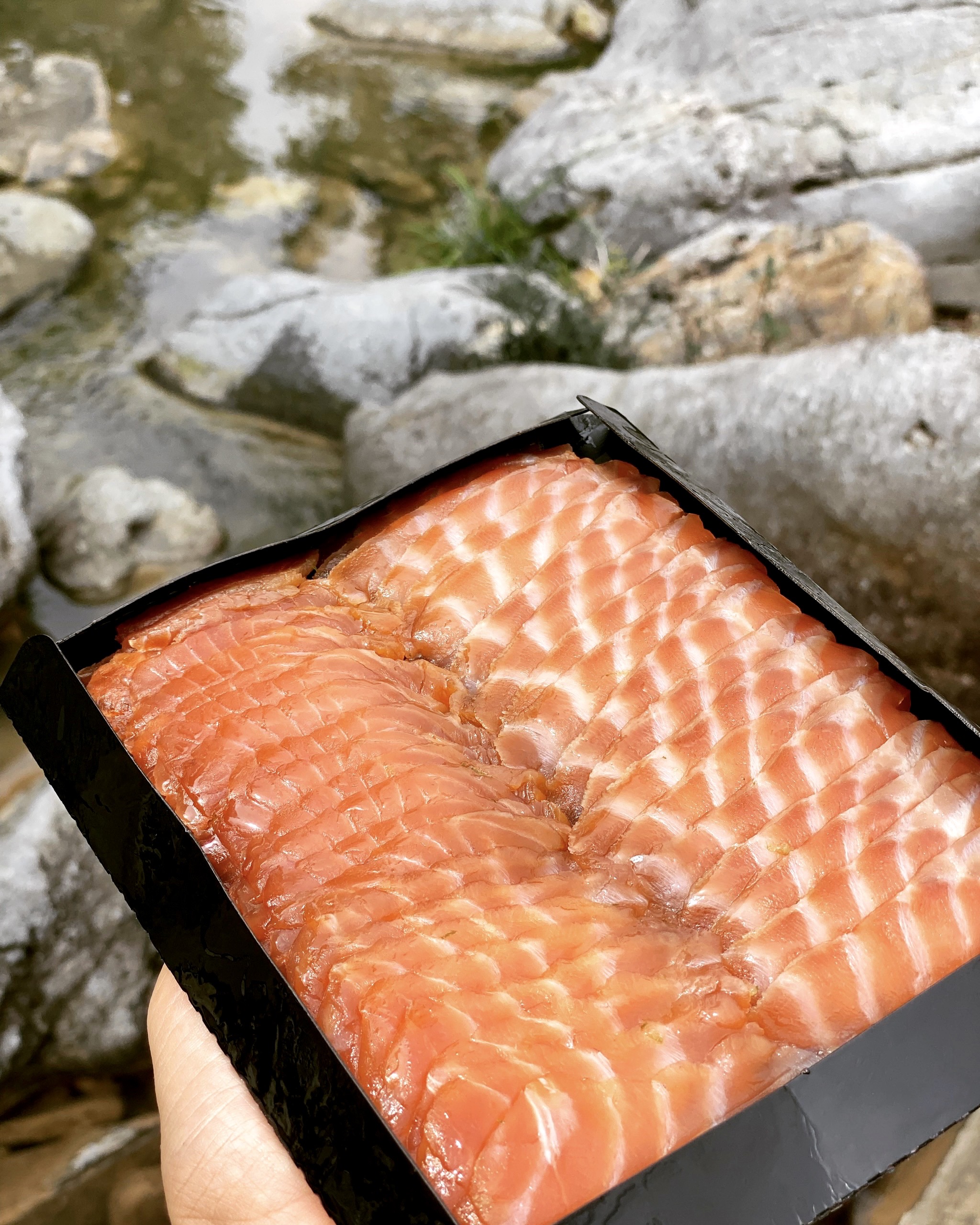 HOMEMADE SMOKED SALMON 200GR