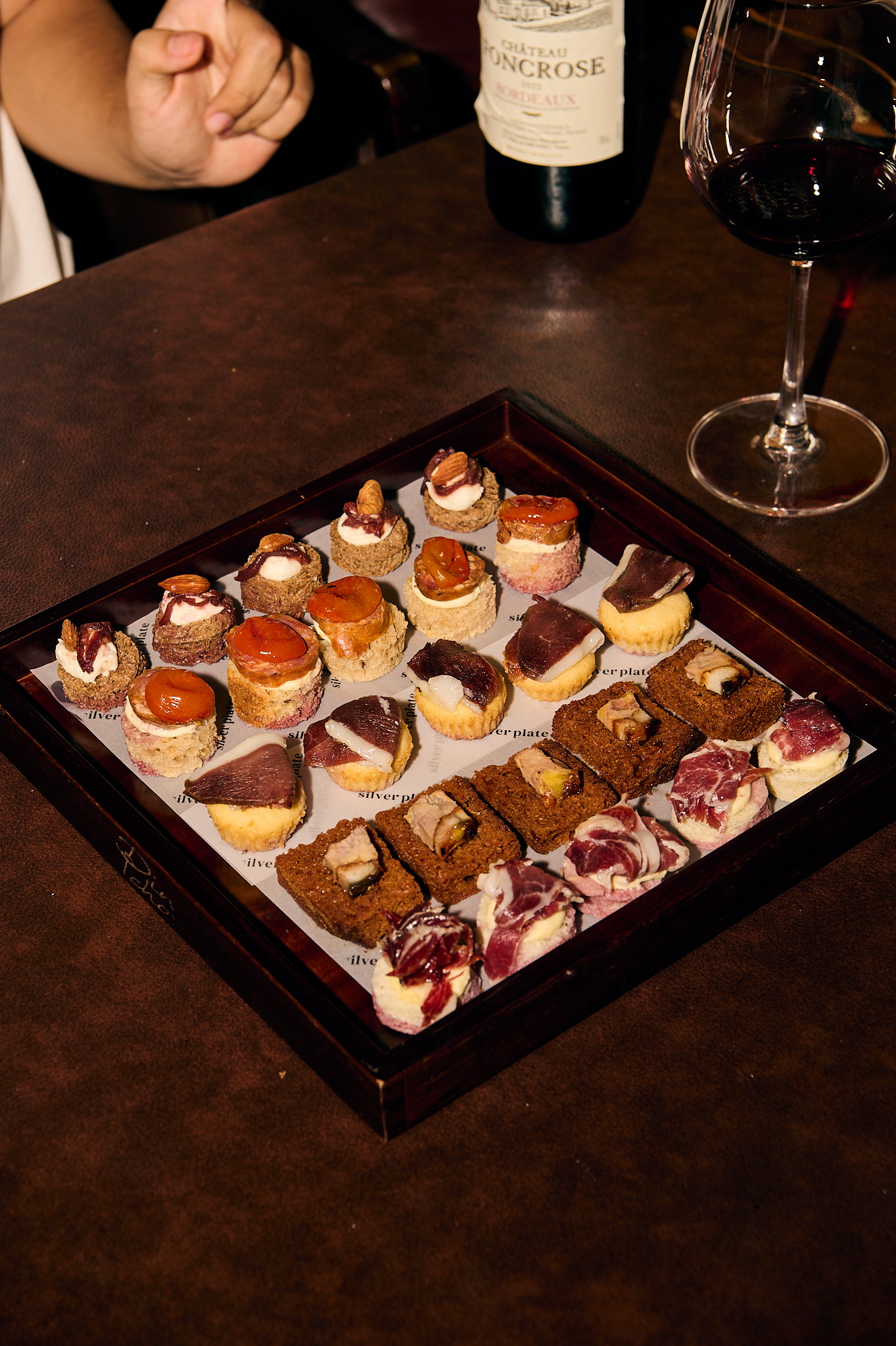 FROM THE GROUND CANAPE